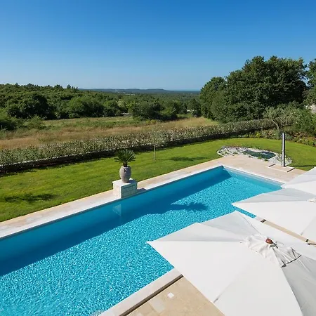 Villa Nevia *